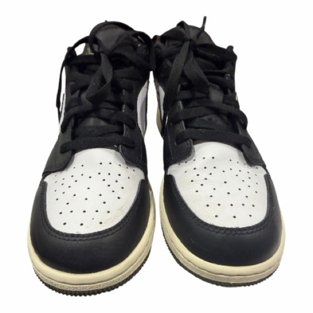 Jordan Kids Sneakers in Black and White